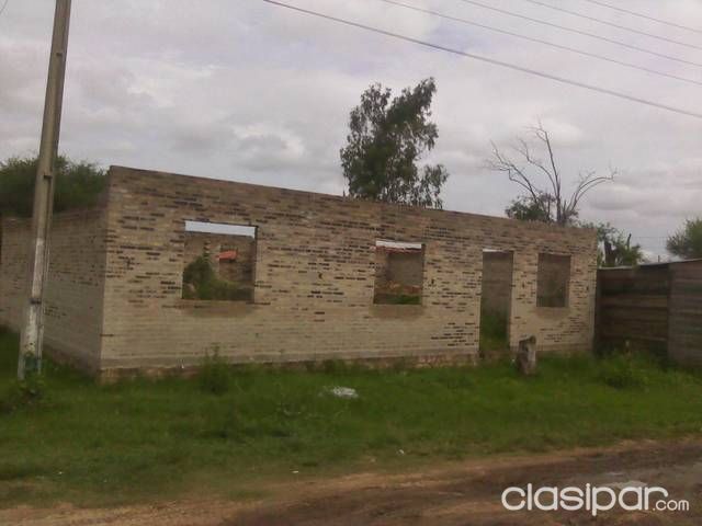 URDENTE VENDO TERRENO CON CASA EN CONSTRCCION POR VIAJES AL EXTERIOR — foto 2