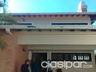 AMPLIA RESIDENCIA DE 5 DORMITORIOS EN CARMELITAS — foto 2