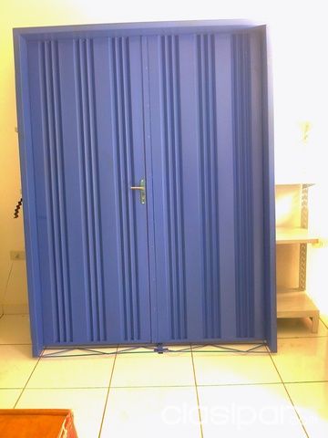 VENDO PUERTA METALICA CON BALANCÍN — foto 2