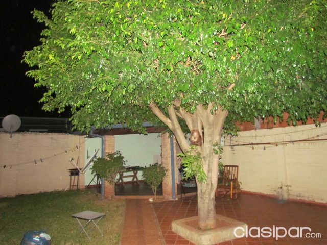 Vendo en Centro de Villa Elisa, sobre Avda. Asfaltada Tte Picco c Libano — foto 3