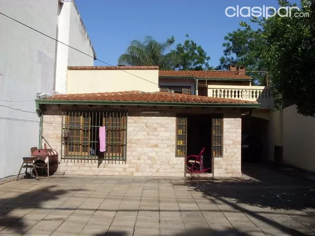 VENDO!!Hermosa CASA en barrio Mariscal Estigarribia — foto 2