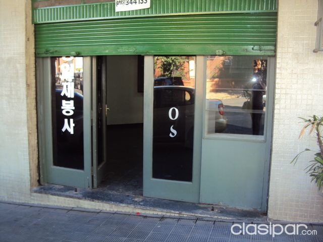 3 SALONES COMERCIAL EN ESQUINA DE 140 M2 A 1 CUADRA DE EUSEBIO AYALA — foto 3