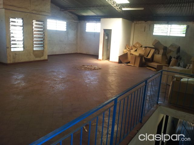 Alquilo oficina con deposito Fernando de la Mora — foto 2