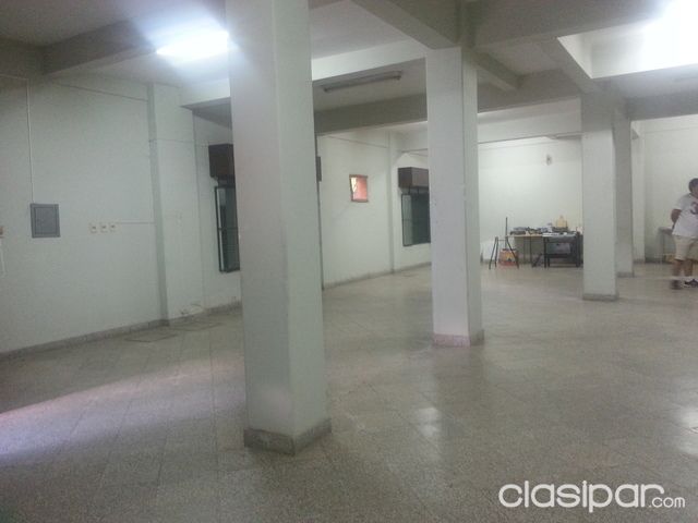 Nazareth!! ALQUILO hermoso local a paso de MEDICOS DEL CHACO — foto 2
