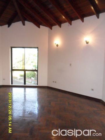 HERMOSA RESIDENCIA EN BARRIO SAN CRISTOBAL. — foto 2