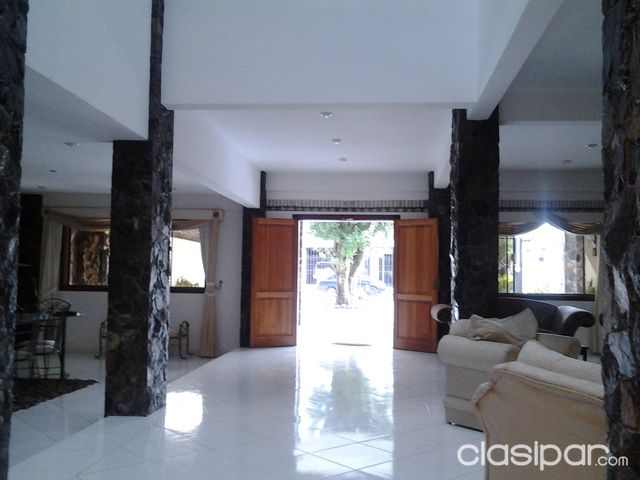 ALQUILO AMPLIA CASA PARA VIVIENDA U OFICINA — foto 2