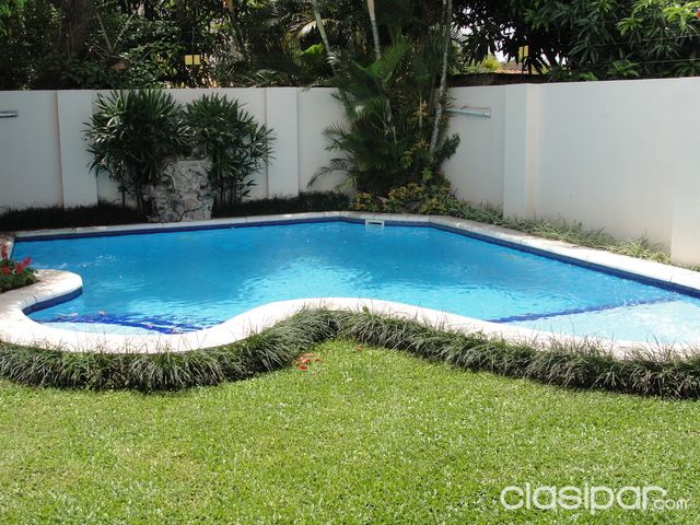 SE VENDE HERMOSA CASA EN ZONA RESIDENCIAL. ¡¡¡ OFERTA!!! — foto 2