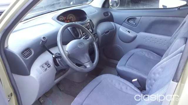 Toyota Funcargo 2001 — foto 3