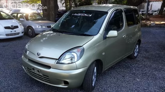 Toyota Funcargo 2001 - foto 2