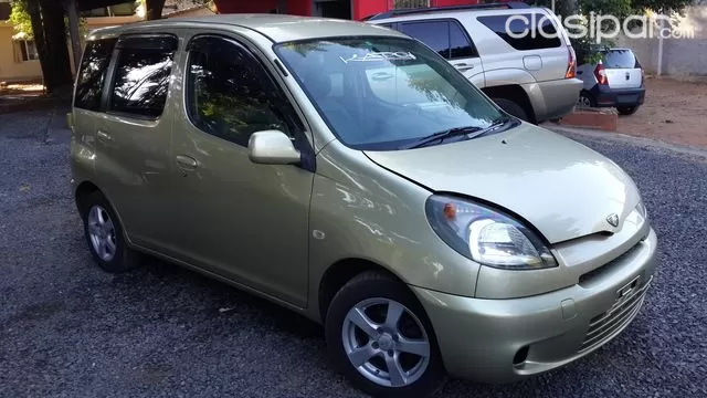 Toyota Funcargo 2001 — foto 6