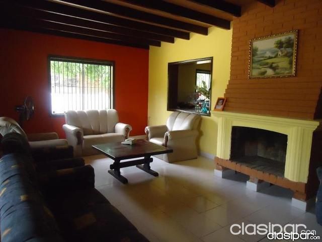 HERMOSA CASA DE 2 PISOS SRES... EN MARIANO R. ALONSO — foto 3
