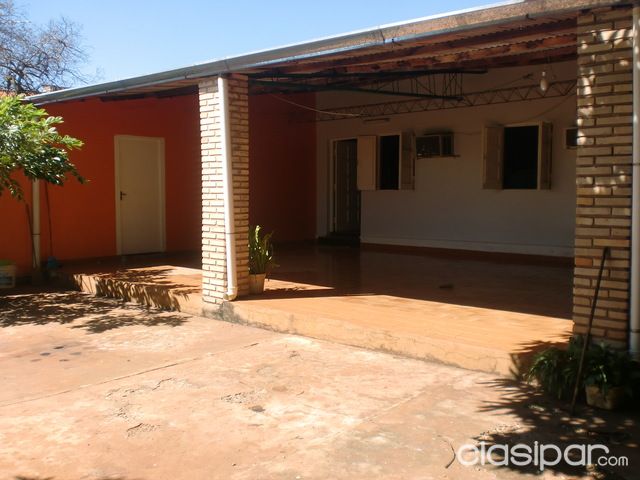 Vendo Hermosa casa en Area 6 Hernandarias — foto 2