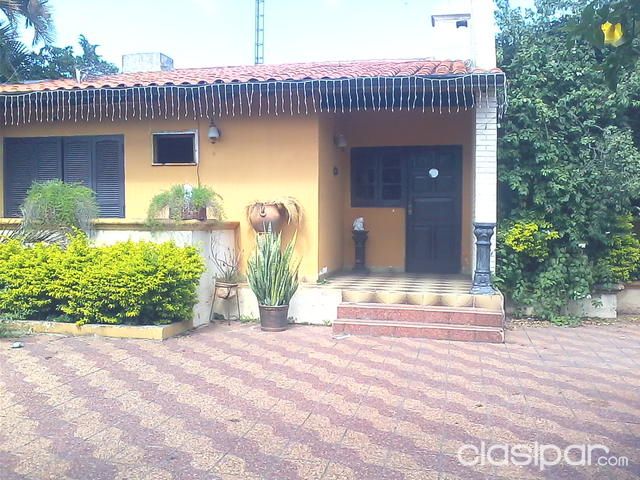 Casa Sobre Cacique Lambaré Frente A Paseo Cerro Alto (Archi) — foto 2