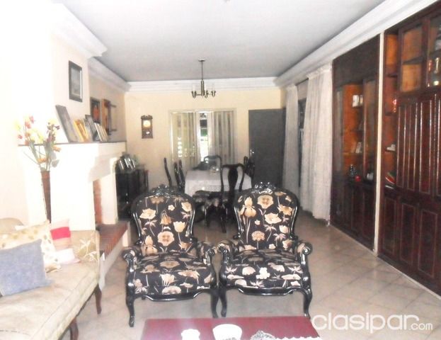 FINA RESIDENCIA EN EL CENTRO DE SAN LORENZO. — foto 2