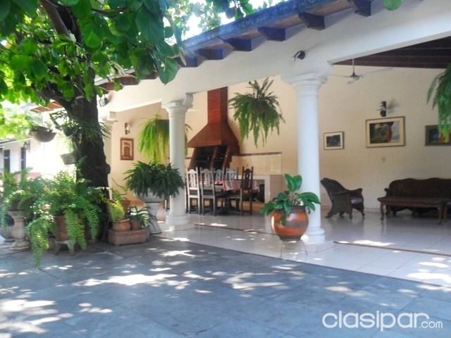 FINA RESIDENCIA EN EL CENTRO DE SAN LORENZO. — foto 3