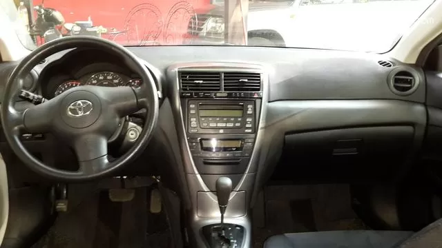 Toyota Caldina 2004 — foto 3