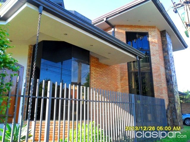 HERMOSA RESIDENCIA EN ASUNCIÓN. — foto 3