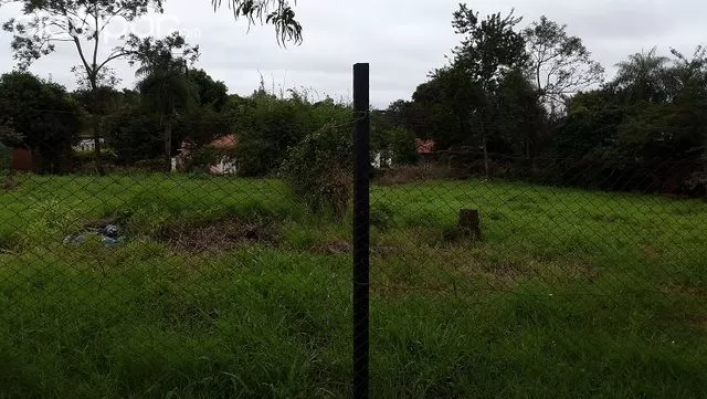 A 500 MTS. DE LA RUTA LUQUE-SAN LORENZO Y A MTS. DE LA DIVISORIA, EXCELENTE TERRENO DE 1.584 M2. (36 X 44) DE CALLE A CALLE.- — foto 3