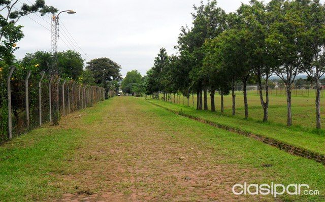 GRAN COMPLEJO DEPORTIVO de 11 hectáreas. — foto 2