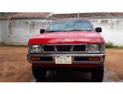 VENDO NISSAN AX DOBLE CABINA DE LA CASA ANO 98 4X4 MECANICO VOLANTE ORIGINAL 2.7 DIESEL COMUN DEL REPRESENTANTE A TRASNFERIR