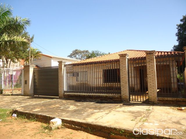 VENDO HERMOSA CASA EN EL CENTRO DE LUQUE BARRIO BELLA VISTA — foto 2