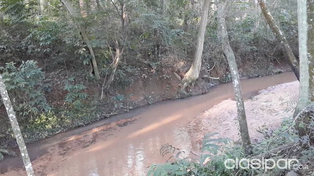 VENDO TERRENO DE 27 HAS. CON CASA (CÑIA. ALMADA) CAACUPE KM 63 CAMINO A TOBATI — foto 2