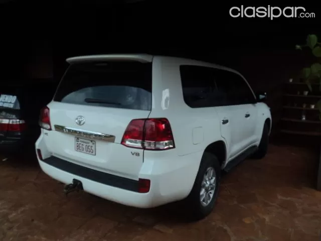 Toyota Land Cruiser 2010 — foto 3