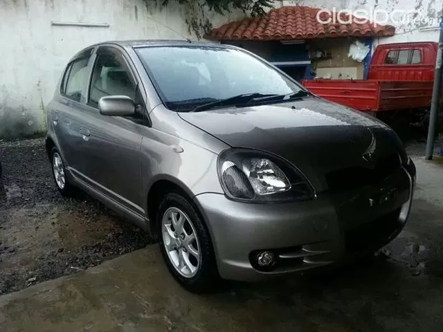 Toyota Vitz 2002 - foto 2