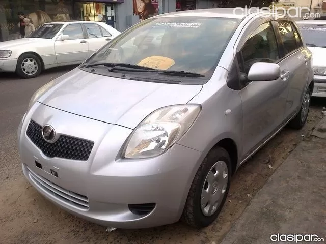 Toyota Vitz 2006 - foto 2