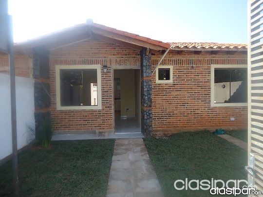 DUPLEX AMPLIO Y A EXTRENAR EN ÑEMBY — foto 2