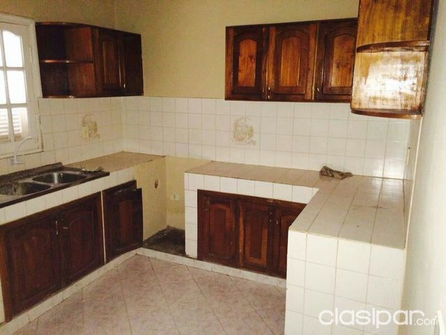 VENDO HERMOSA CASA EN CAPIATA A POCAS CUADRAS DE LA MUNICIPALIDAD! — foto 2