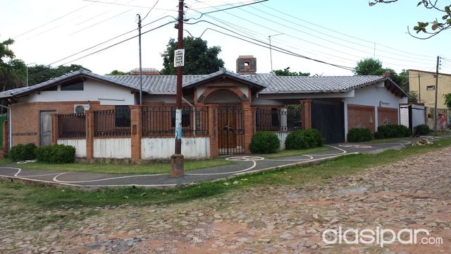 Casa en Lambare Zona del Colegio Sek - Barrion San Roque — foto 3