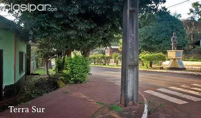 Atractiva Esquina en pleno Centro Histórico de Hohenau — foto 2