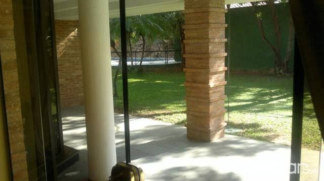Vendemos residencia de primer nivel en barrio Los Laureles. — foto 2