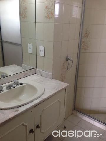Vendo Departamento Zona Embajada de Argentina. Barrio Las Mercedes — foto 3