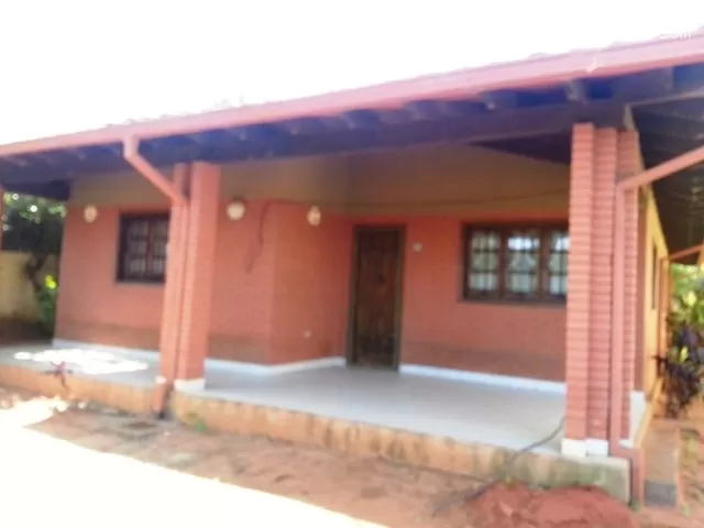 VENDO CASA CON 2000 m2 de superficie sobre Ruta 2 en Itagua — foto 2
