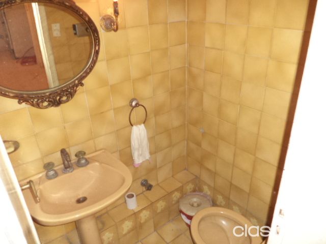 OFERTA VENDO CASA A CUADRAS DE MCAL. LOPEZ — foto 2
