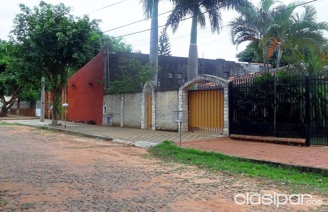 SUBASTAS.PY | SUBASTA JUDICIAL | REMATE PÚBLICO DE UNA CASA | con 480 m2 de TERRENO | en SAN LUIS, SAN LORENZO, CENTRAL — foto 3