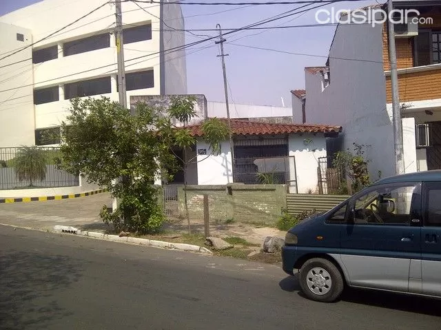 Vendo Casa Sobre Avenida Brasília Casi Artigas — foto 2