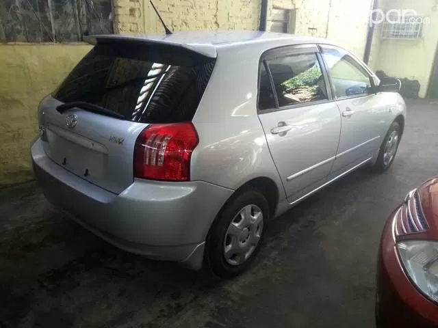 Toyota Allex 2003 - foto 2