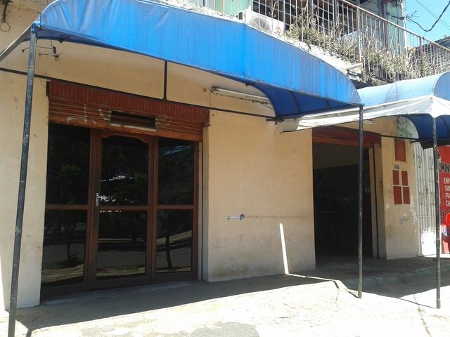 EN ESQUINA 6 SALONES COMERC. 25 X 38 SAV.FDO. DE LA MORA EPARAISO — foto 3