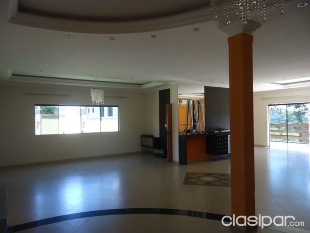 HERMOSA CASA CON 4 TERRENOS EN Bº SAN JOSE.. — foto 2
