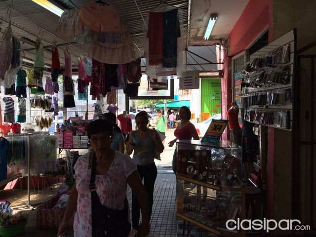 VENTA DE COMERCIAL EQUIPADO (ROPAS, ZAPATOS, ETC) — foto 3