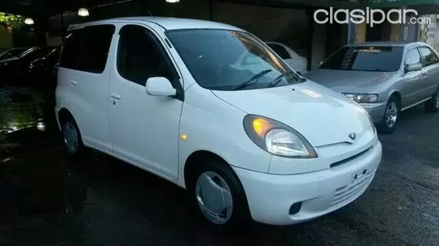 Toyota Funcargo Año 2001 — foto 2