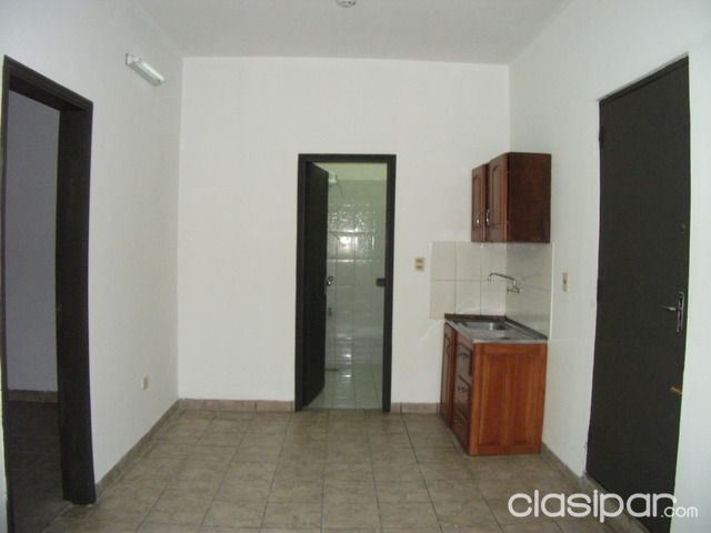 ALQUILO 2 ambientes - Brasil 964 - A pasos del Ministerio de Salud y colegio Salesianito — foto 3