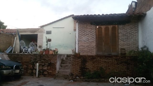 VENDO CASA EN EL CENTRO DE LA CIUDAD DE LAMBARE — foto 2