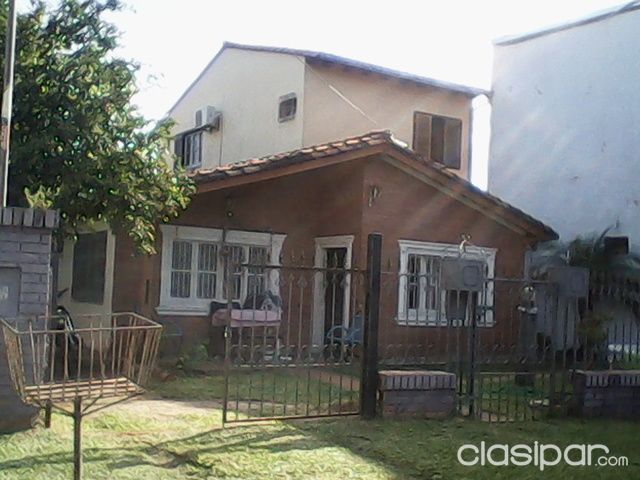 HERMOSA CASA EN 4TO BARRIO LUQUE¡¡¡¡¡ — foto 2