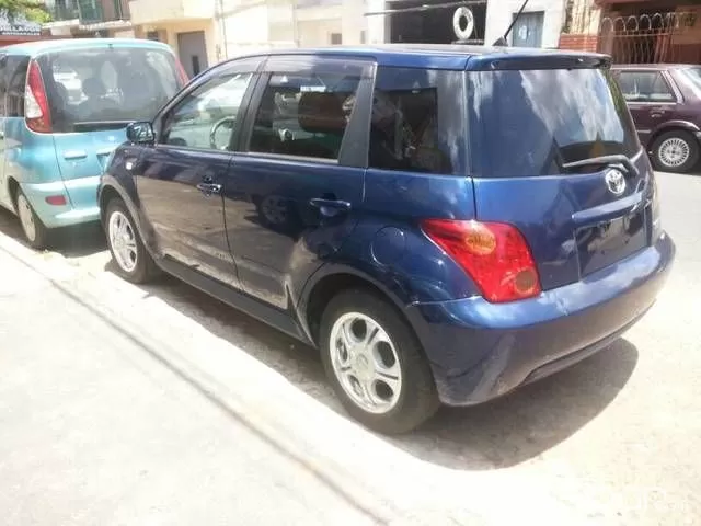 Toyota Ist 2004 — foto 3