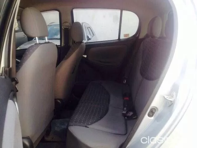 Toyota Vitz 2003 - foto 2