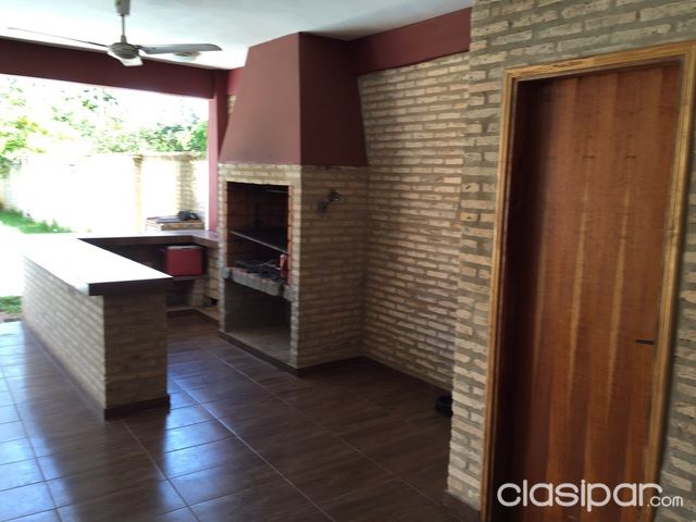 remato hermosa residencia en luque a metros de luisito — foto 3